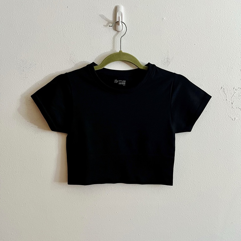 offline by aerie sidewalk seamless cropped top in black